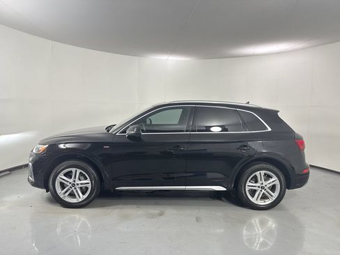 Used 2023 Audi Q5 e Premium Plus w/ Premium Plus Package AWD/4WD image 2