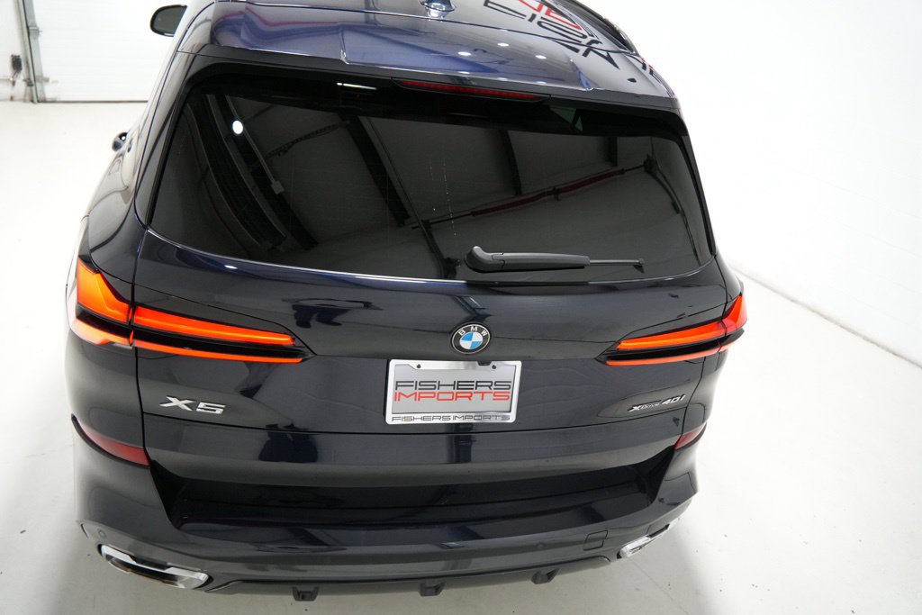 Used 2024 BMW X5 xDrive40i w/ M Sport Package AWD/4WD image 17