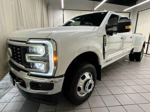 Used 2024 Ford F350 King Ranch w/ Chrome Package AWD/4WD image 13