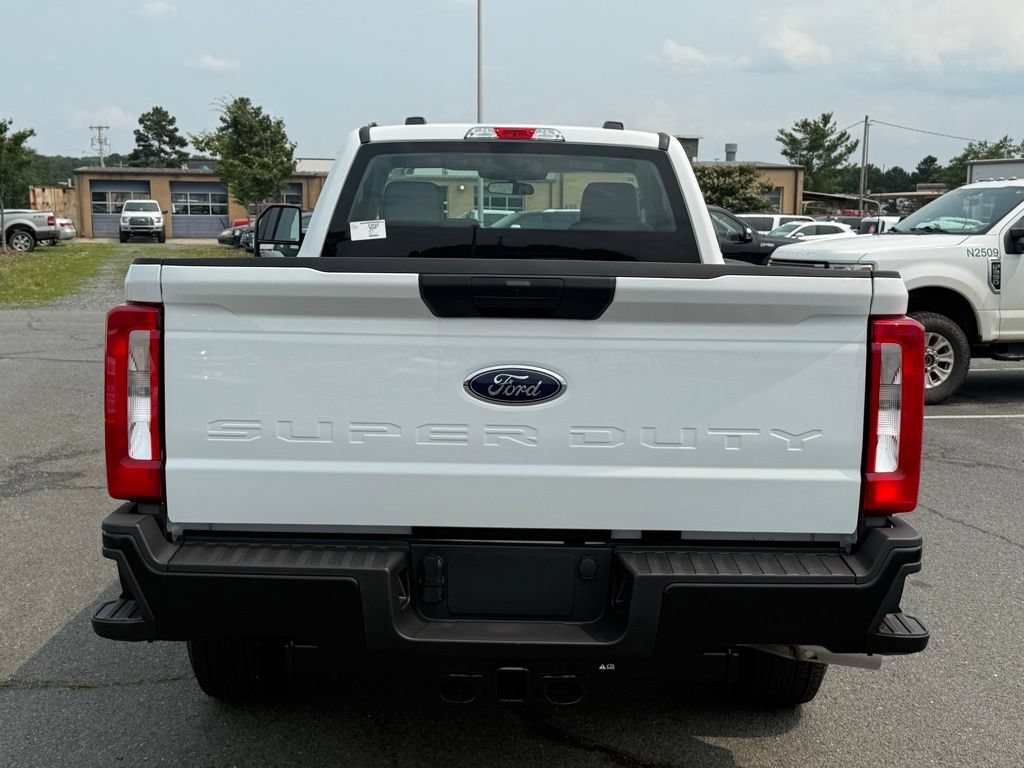 New 2025 Ford F350 XL w/ XL Driver Assist Package RWD image 4