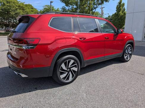 Used 2025 Volkswagen Atlas SE w/ Panoramic Sunroof Package AWD/4WD image 3