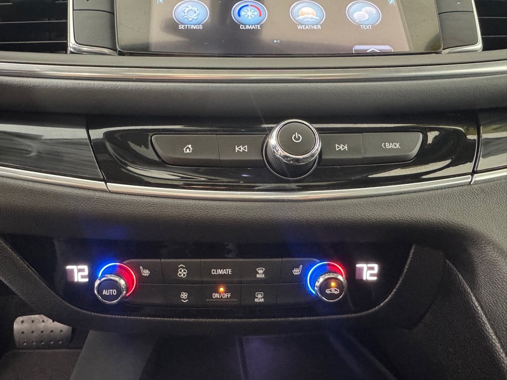 Used 2019 Buick Enclave Essence AWD/4WD image 17