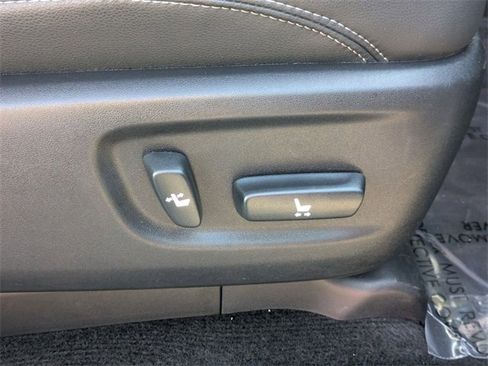 Used 2024 Toyota 4Runner SR5 Premium image 39