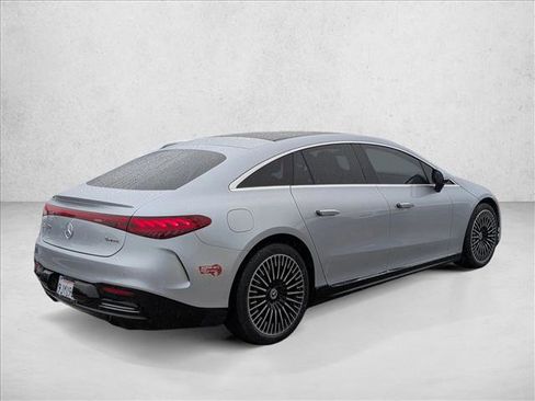 Certified 2023 Mercedes-Benz EQS 580 4MATIC Sedan image 5