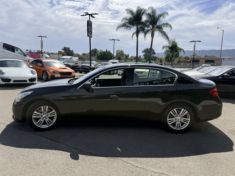 Used 2011 INFINITI G37 Journey w/ Premium Pkg RWD image 4