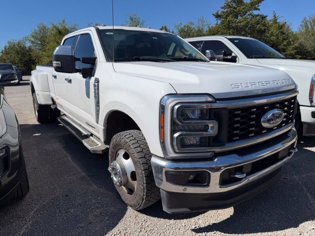Used 2023 Ford F350 Lariat w/ Tow Technology Package AWD/4WD image 1