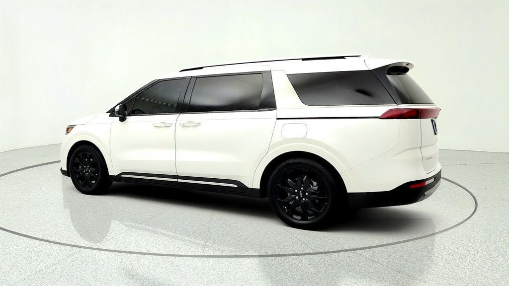 Used 2024 Kia Carnival SX Prestige FWD image 7