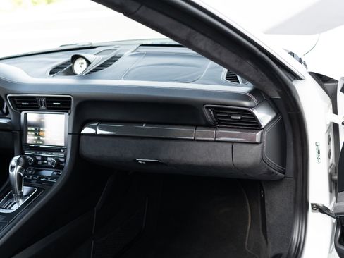 Used 2015 Porsche 911 GT3 image 54