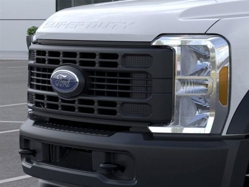 New 2026 Ford F550 2WD Crew Cab Super Duty image 17