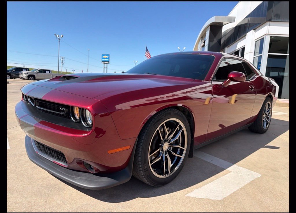 Used 2022 Dodge Challenger GT w/ Plus Package RWD image 6