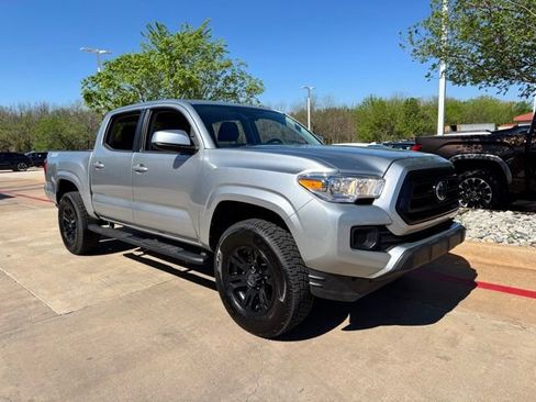 Used 2022 Toyota Tacoma SR w/ SR Convenience Package image 3