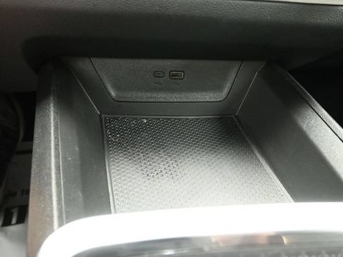 Used 2026 Chevrolet Equinox LT w/ Convenience Package II AWD/4WD image 39