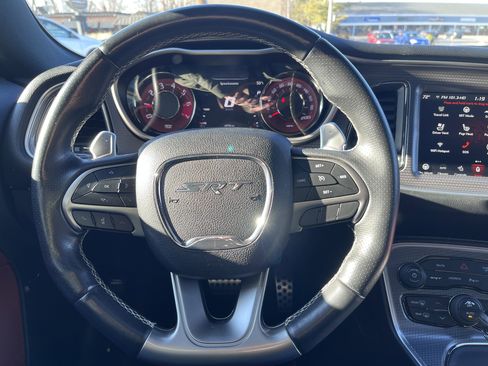 Used 2018 Dodge Challenger SRT Hellcat image 15