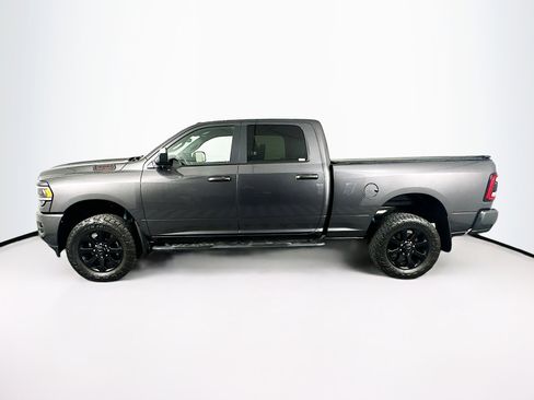 Used 2022 RAM 2500 Big Horn w/ Level C Equiment Group AWD/4WD image 4