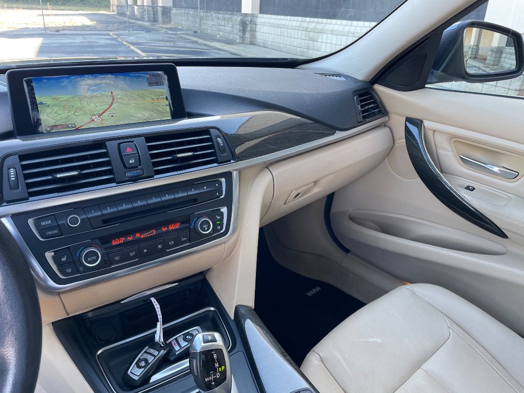 Used 2012 BMW 328i Sedan RWD image 42