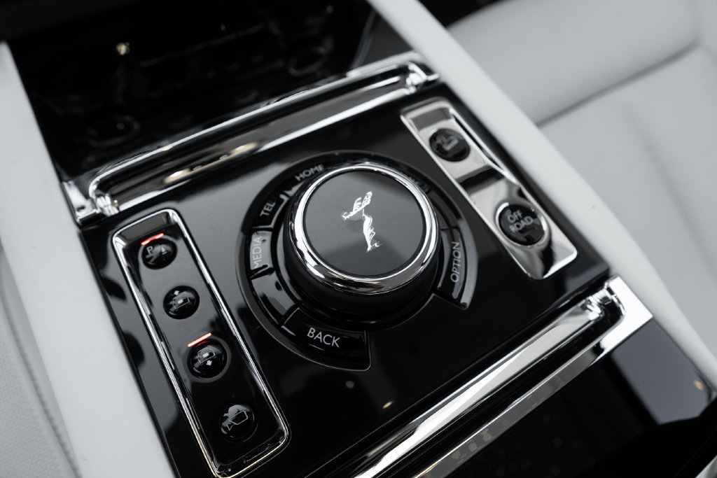 Used 2026 Rolls-Royce Cullinan AWD/4WD image 39