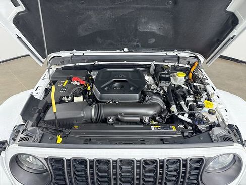 Used 2024 Jeep Wrangler Unlimited w/ Convenience Group image 28