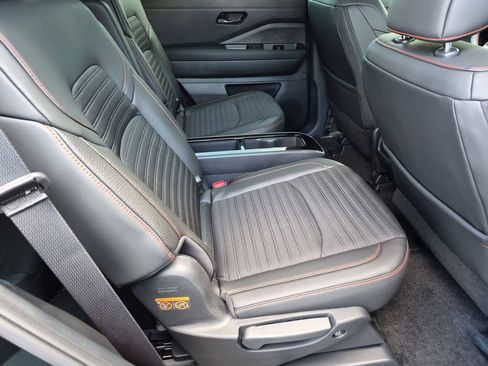 New 2026 Nissan Pathfinder Rock Creek w/ Rock Creek Premium Package AWD/4WD image 28