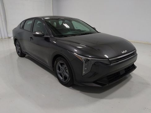 Used 2025 Kia K4 FWD image 13