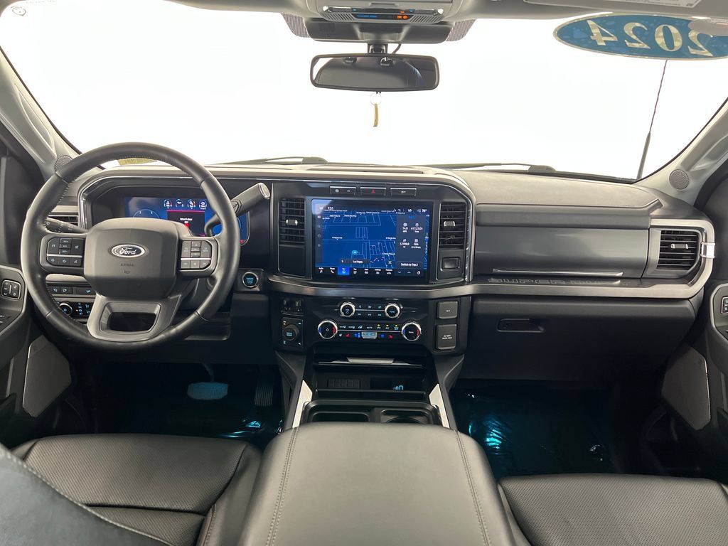 Used 2024 Ford F350 Lariat AWD/4WD image 15