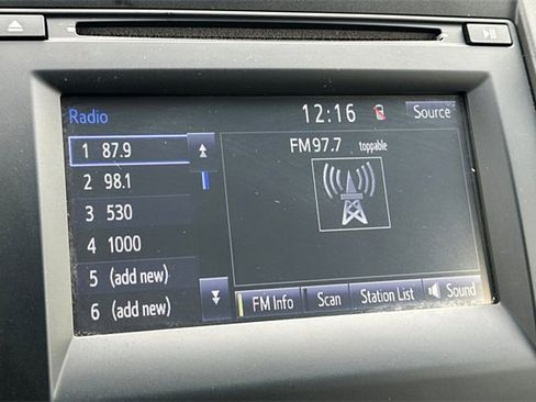 Used 2016 Toyota Camry LE image 20