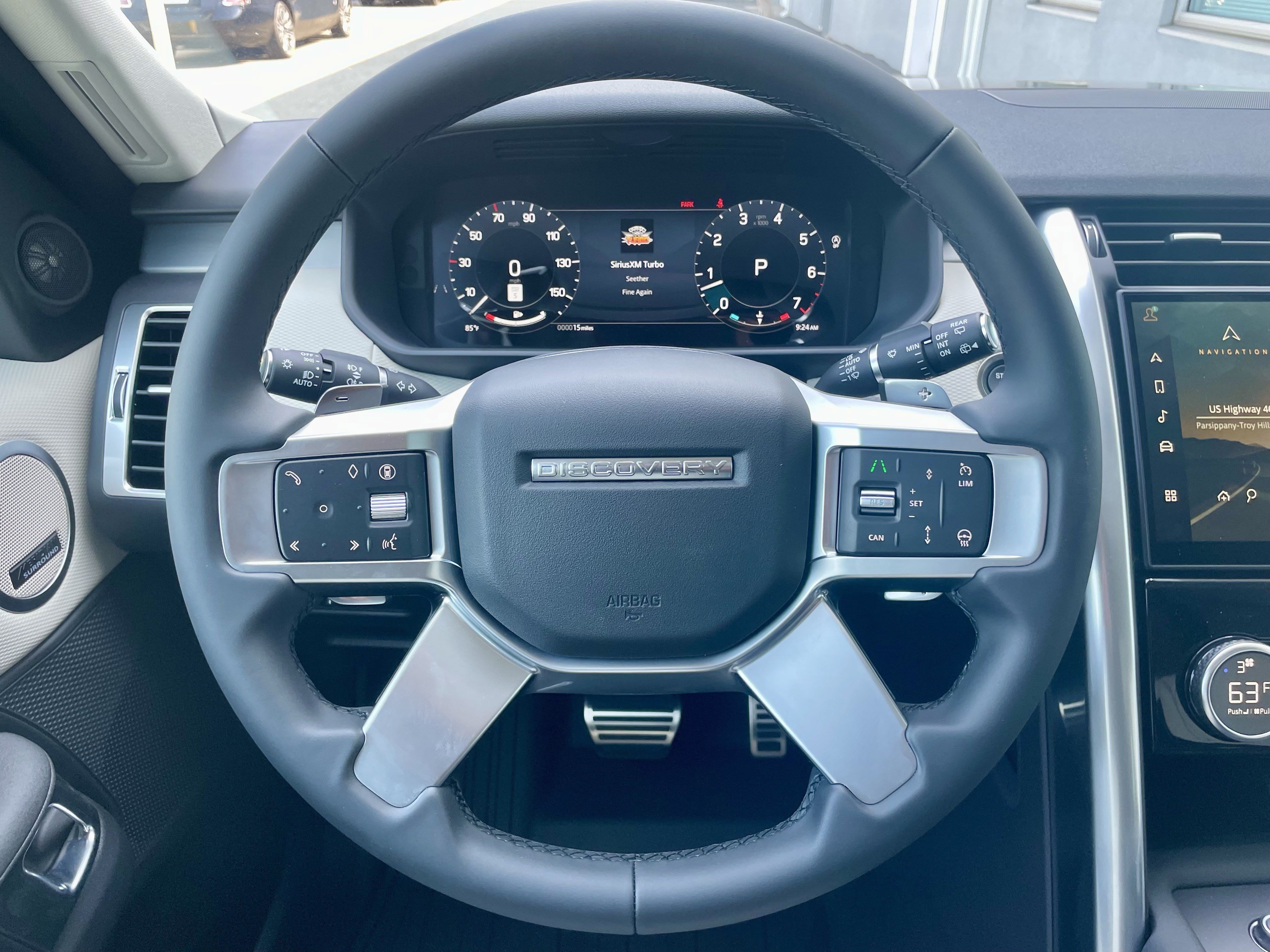 New 2026 Land Rover Discovery Limited Edition AWD/4WD image 21
