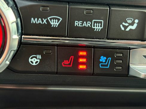 Used 2024 Ford F150 Platinum w/ Equipment Group 703A Plus image 5