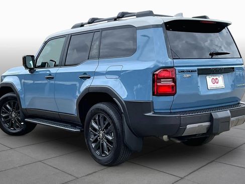 Used 2025 Toyota Land Cruiser w/ Premium Package image 12