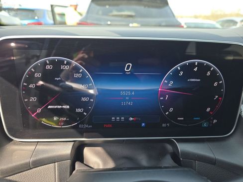 Used 2025 Mercedes-Benz GLC 43 AMG 4MATIC image 11