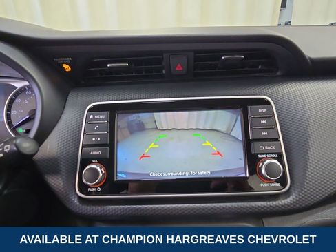 Used 2022 Nissan Kicks S FWD image 19