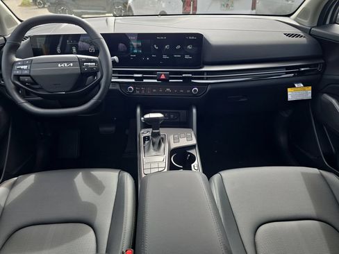 New 2026 Kia Sportage EX FWD image 13