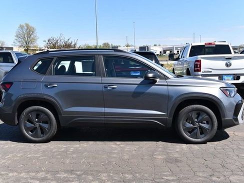 New 2026 Volkswagen Taos S image 5