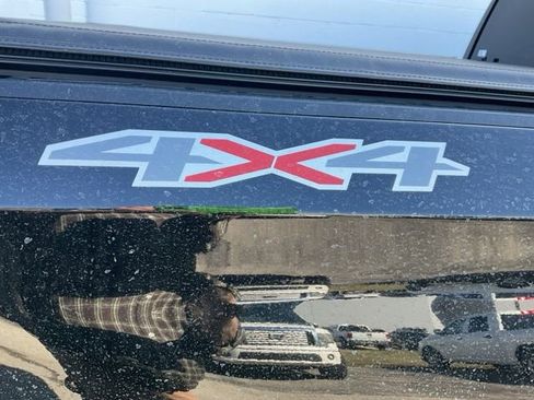 Used 2024 Chevrolet Silverado 1500 LT image 13