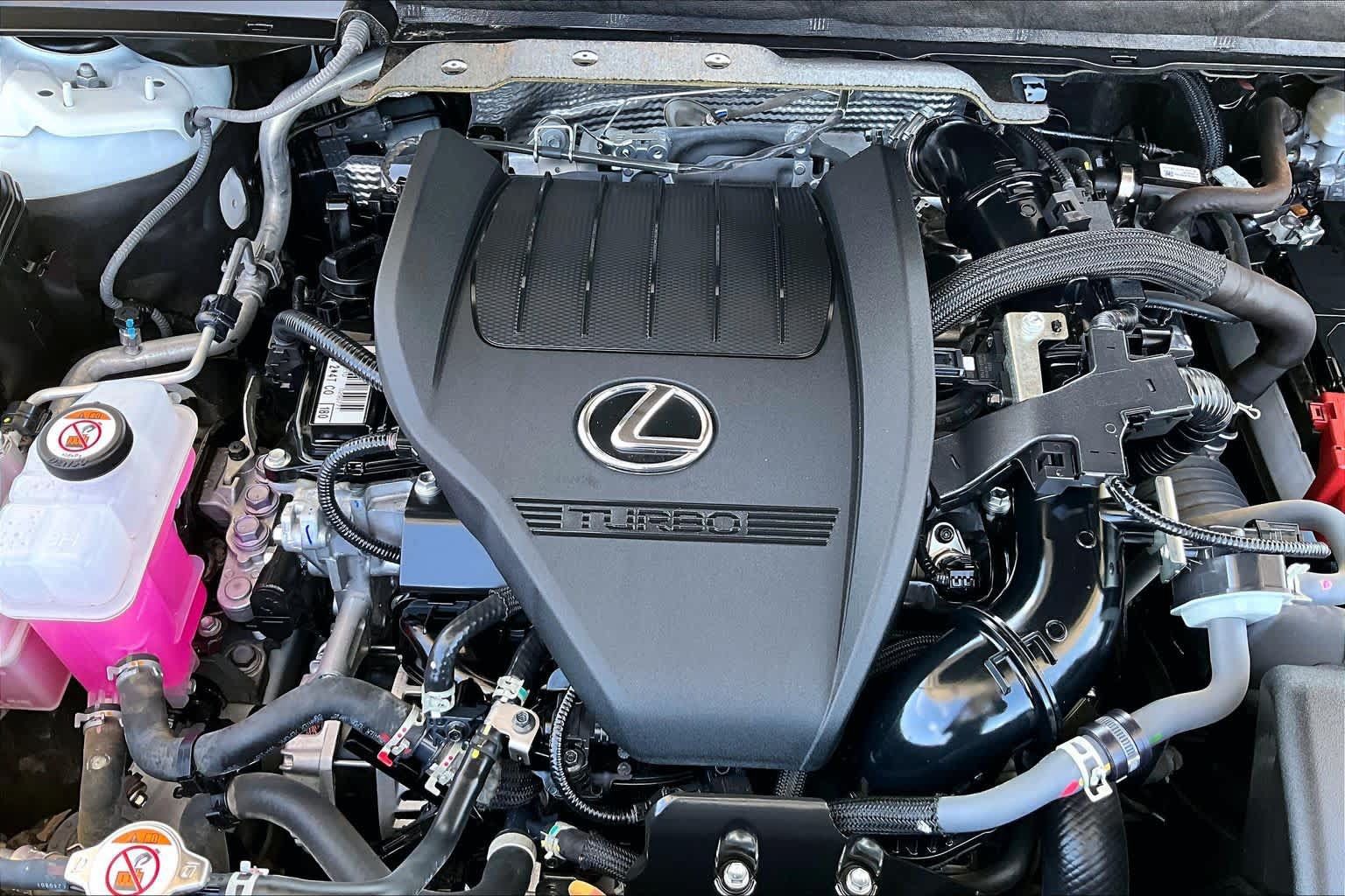 Used 2025 Lexus RX 350 F Sport w/ Convenience Package AWD/4WD image 33