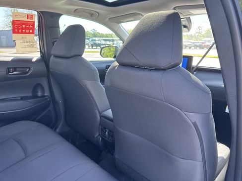 New 2025 Toyota Corolla Cross LE image 31