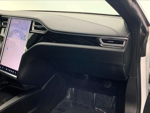 Used 2017 Tesla Model S 75 image 27