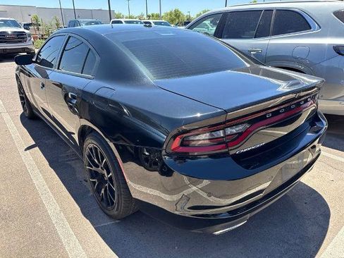Used 2022 Dodge Charger SXT RWD image 4