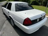 Used 2010 Ford Crown Victoria Police Interceptor image 3