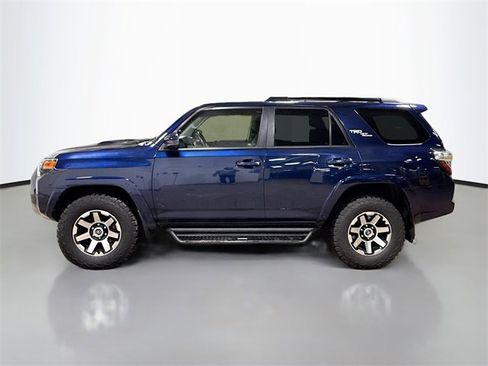 Used 2020 Toyota 4Runner TRD Off-Road image 10