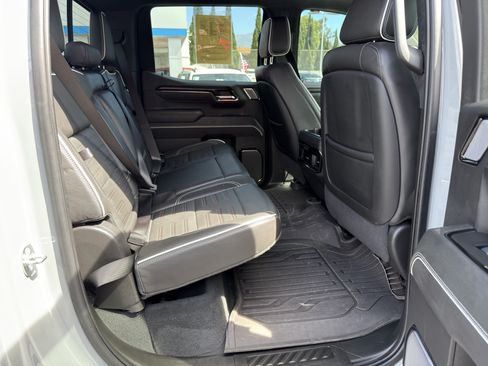 Used 2024 GMC Sierra 1500 AT4X w/ AT4X AEV Edition AWD/4WD image 12