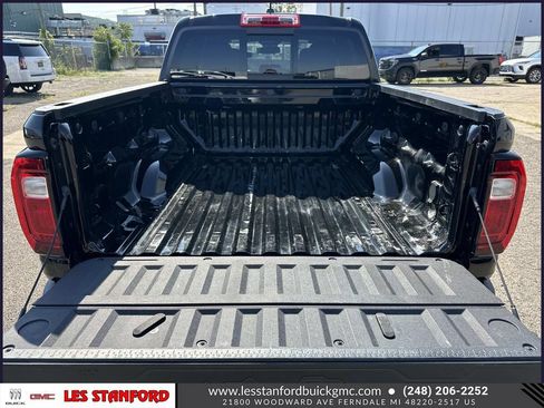 Certified 2024 GMC Canyon Elevation w/ Elevation Premium Package AWD/4WD image 11