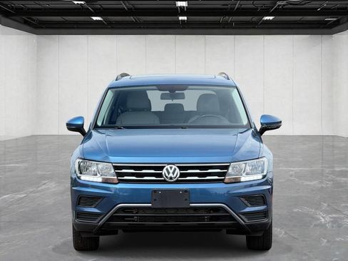 Used 2019 Volkswagen Tiguan SE AWD/4WD image 2