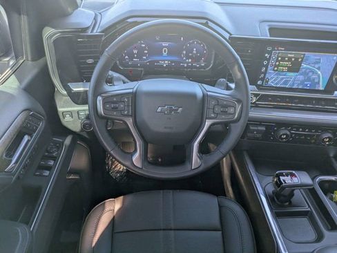Used 2025 Chevrolet Silverado 1500 High Country w/ Midnight Edition AWD/4WD image 16