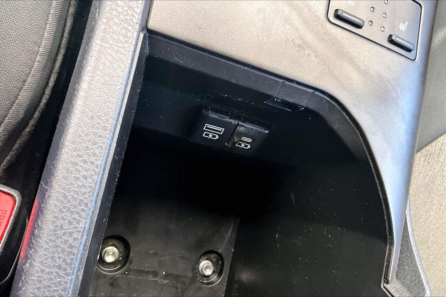 Used 2023 Toyota Camry LE w/ Cold Weather Package FWD image 31