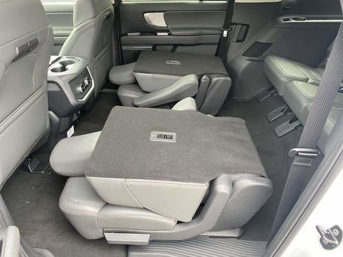 New 2025 Ford Expedition Max Active image 11