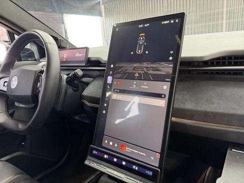 Used 2023 Fisker Ocean One image 25