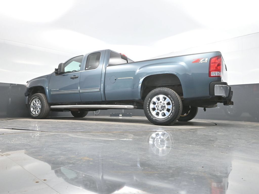 Used 2011 GMC Sierra 2500 SLE w/ Convenience Package AWD/4WD image 38