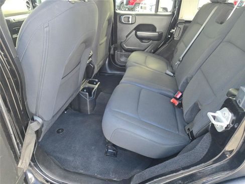 Used 2022 Jeep Wrangler Unlimited Sport AWD/4WD image 21