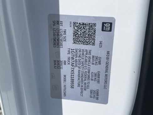 New 2025 GMC Savana 2500 w/ Driver Convenience Package image 33