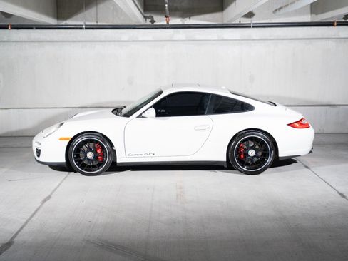 Used 2012 Porsche 911 Carrera GTS RWD image 2